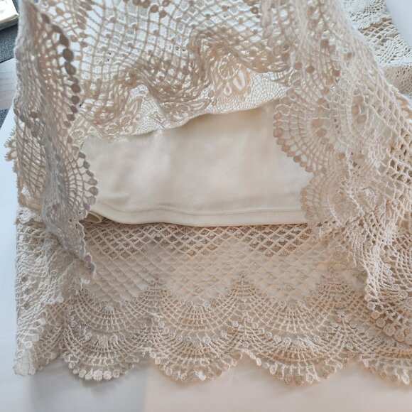 Gorgeous Layered Lace Dress with Lining Slip Beige American Eagle - Picture 4 of 7